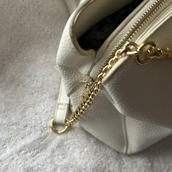 Steve Madden white purse, leather with long strap - Picture 4 of 12